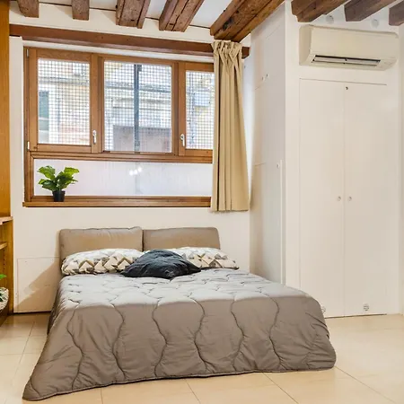 Apartment Accessible Groundfloor Near Station - Ca Rezzonico *